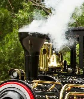 Location petit train d'animation pour centres commerciaux. Le Mini Tortillard est un petit train 100% électrique réplique d'un train à vapeur